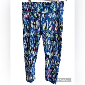 Fabletics crop workout leggings size M.  Gently used.  Non smoking home.